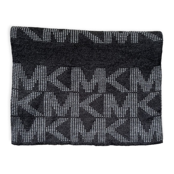 Michael Kors Jumbo MK Pin Dot Logo Knit Scarf - Picture 3 of 4